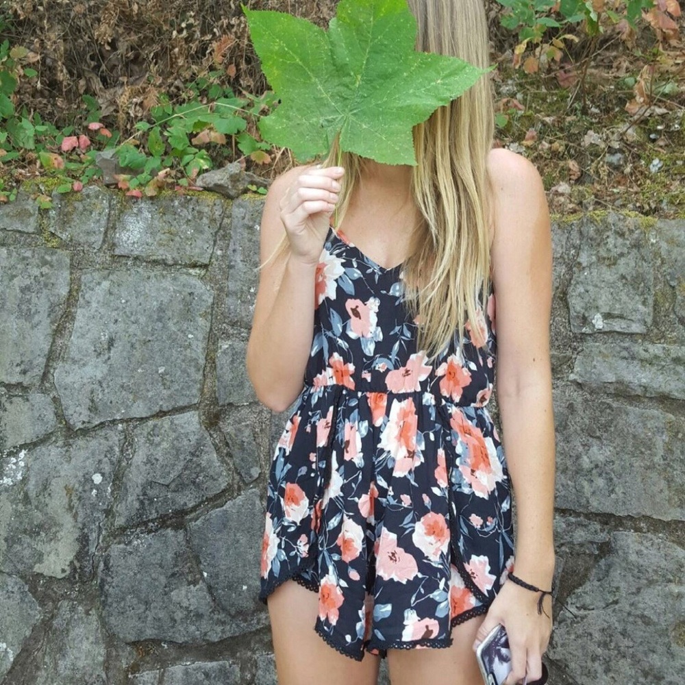 LF Rumor boutique romper sz S floral jumper summer
